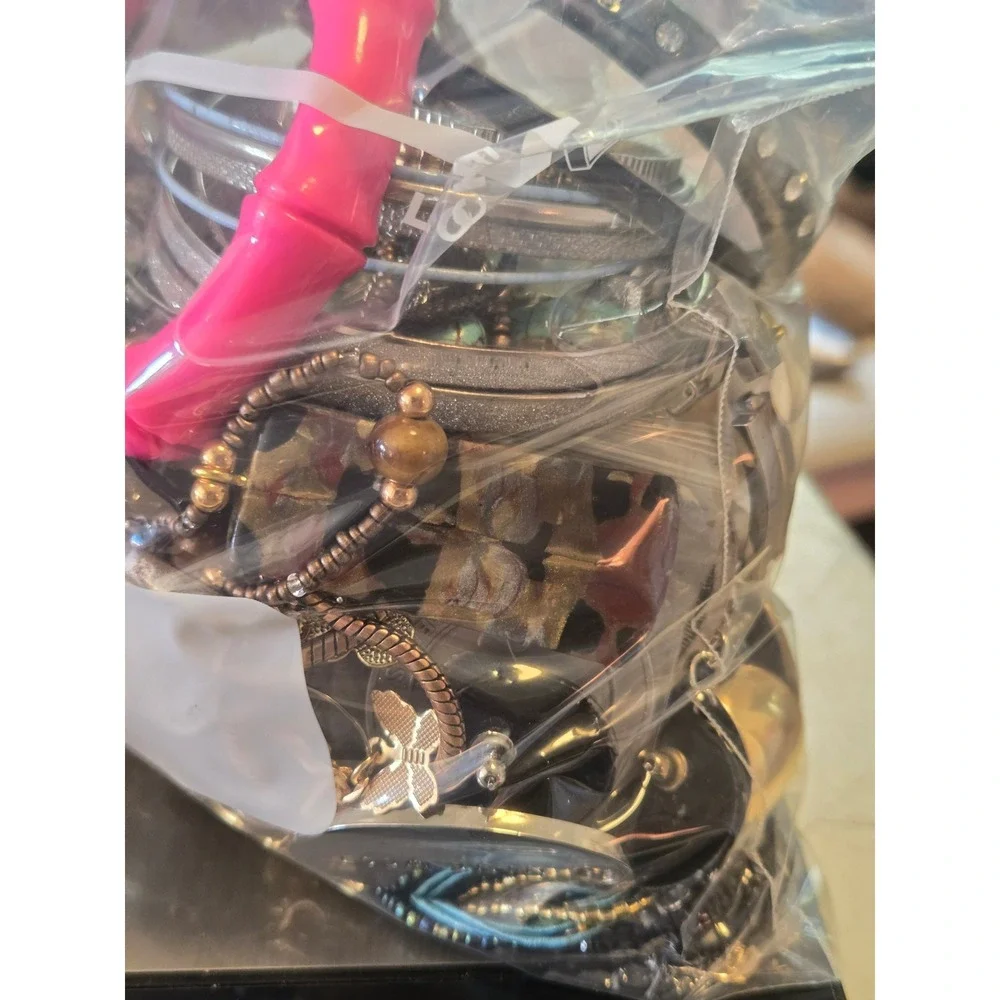 2.9 Lbs Jewelry Lot Crafters Beads Jewelry Bundle Broken Jewelry